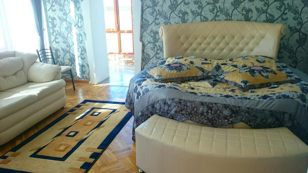 Edemi Hotel Kutaisi Exteriér fotografie