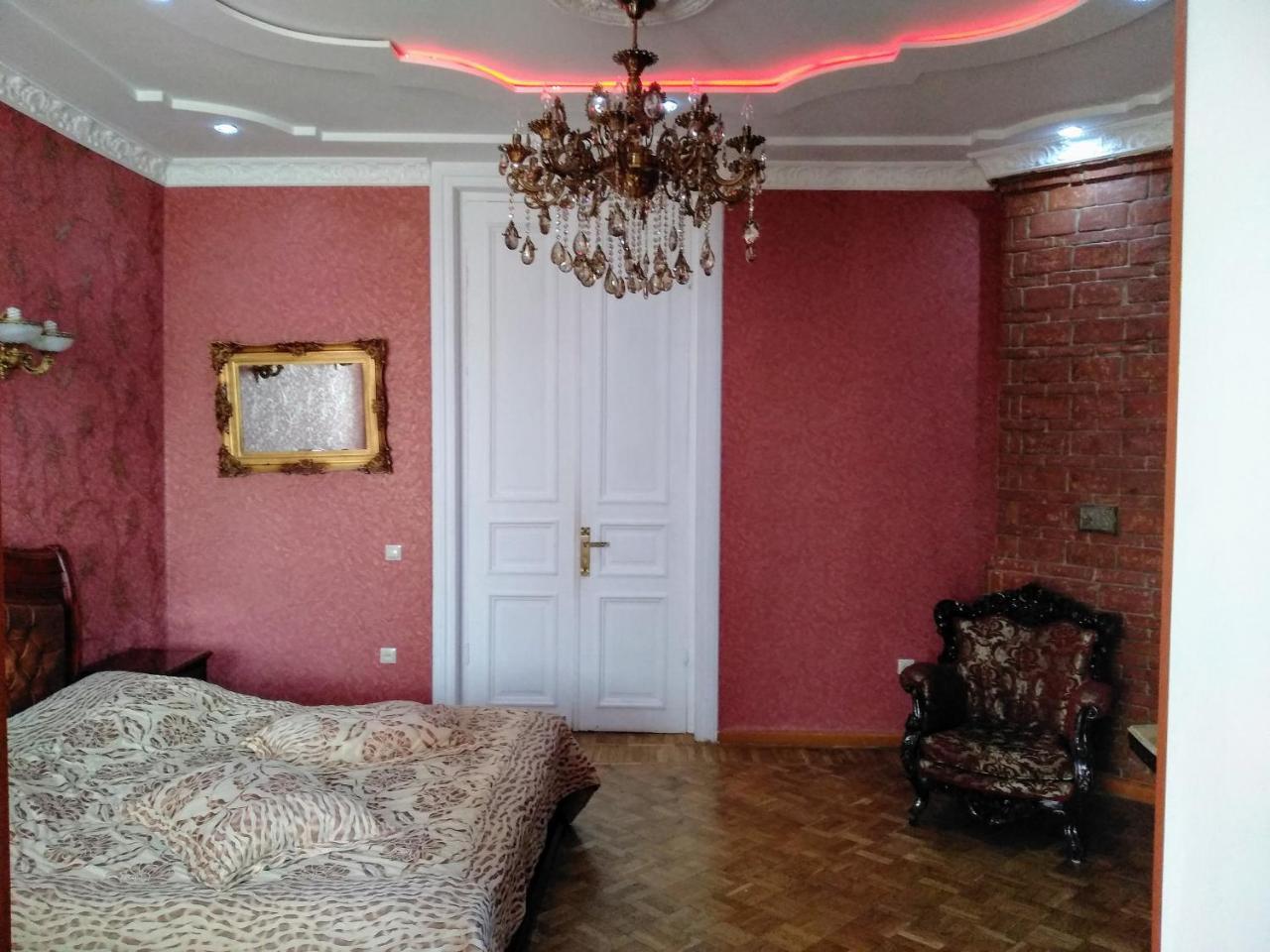 Edemi Hotel Kutaisi Exteriér fotografie